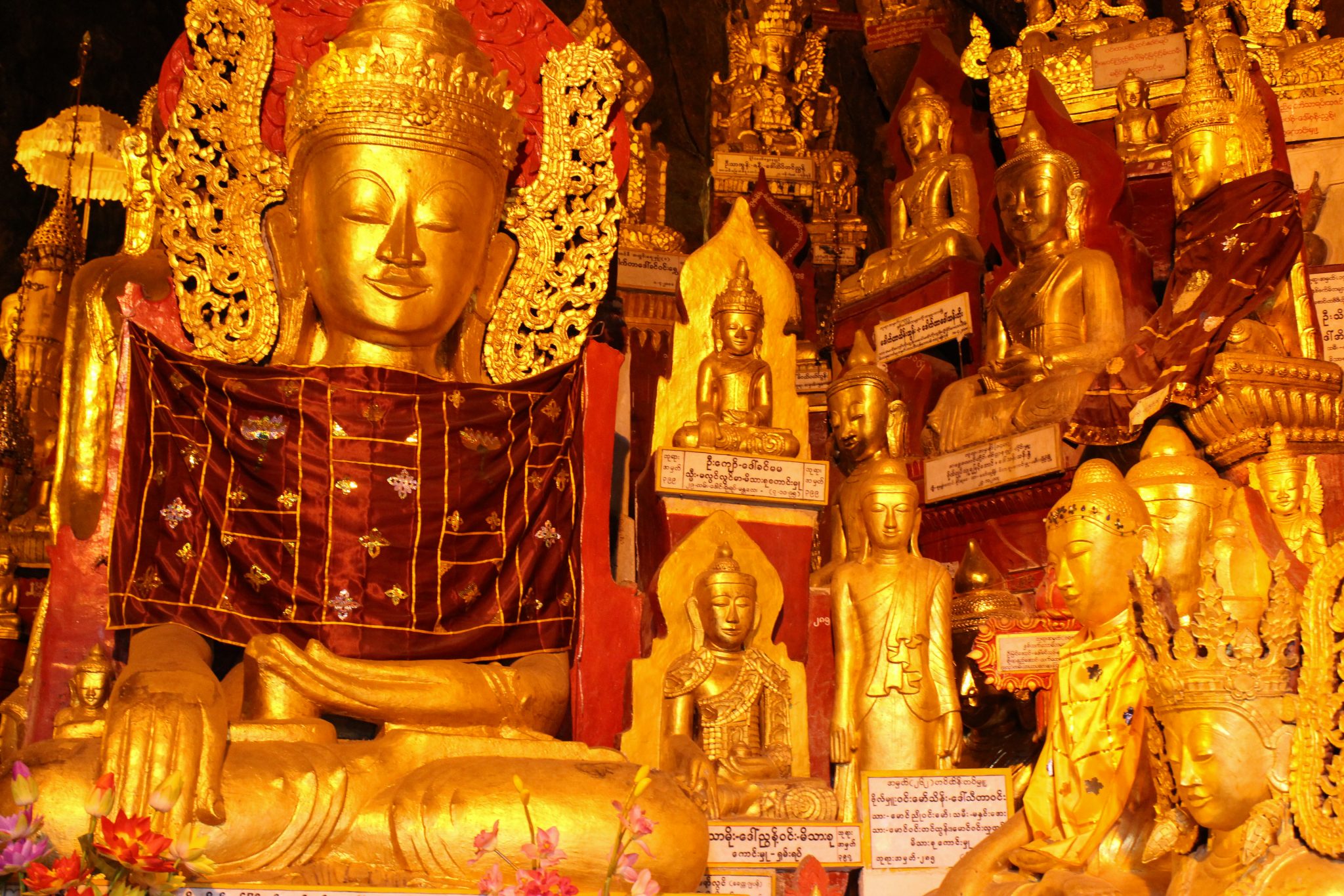 Buddha statues, Pindaya caves, Myanmar