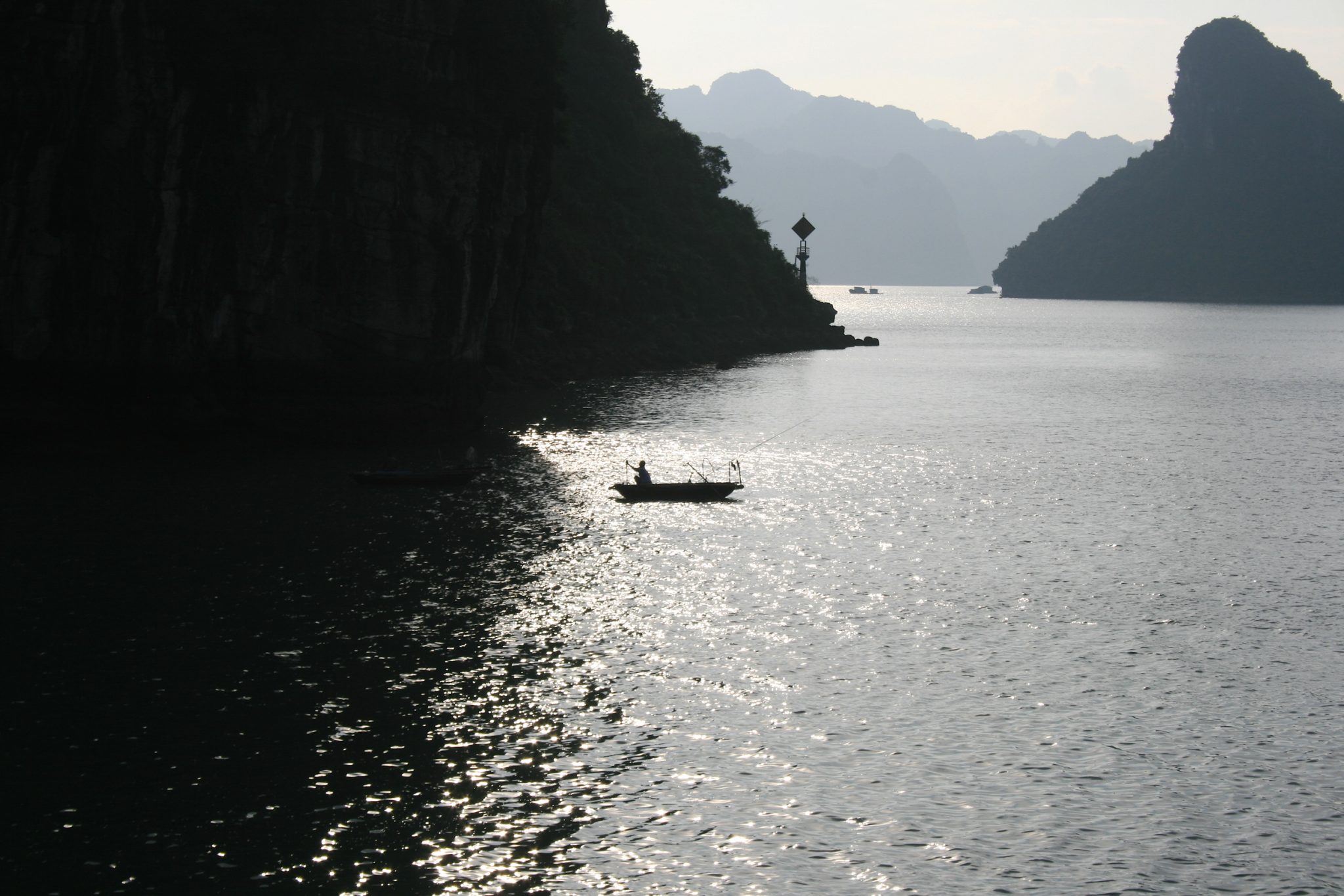 Fisherman, Hạ Long Bay, Vietnam