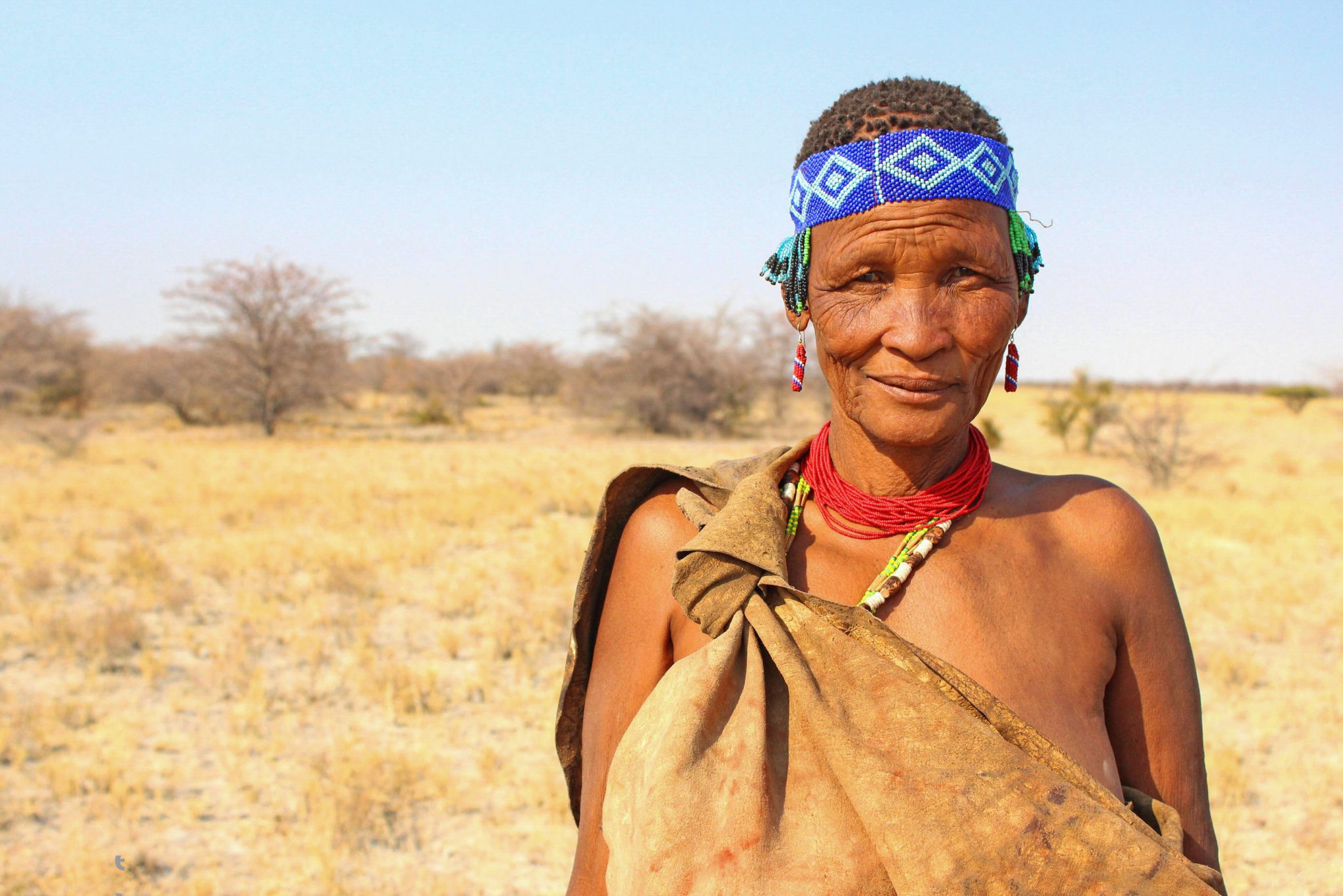 Juhoansi woman, Makgadikgadi Pans, Botswana